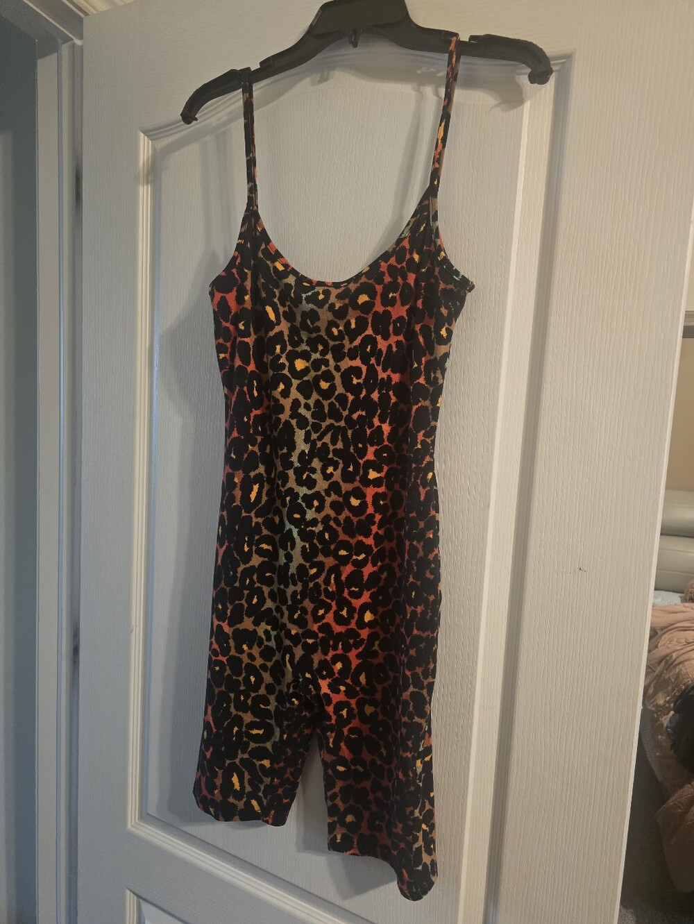 Fashion Nova SPOTTING DRAMA Leopard Print Multicolor Stretch Romper SZ XL - Picture 5 of 6